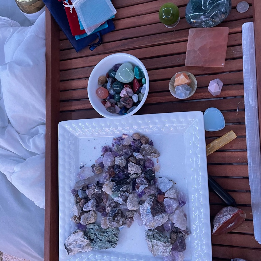 CRYSTALS / Crystal Lot